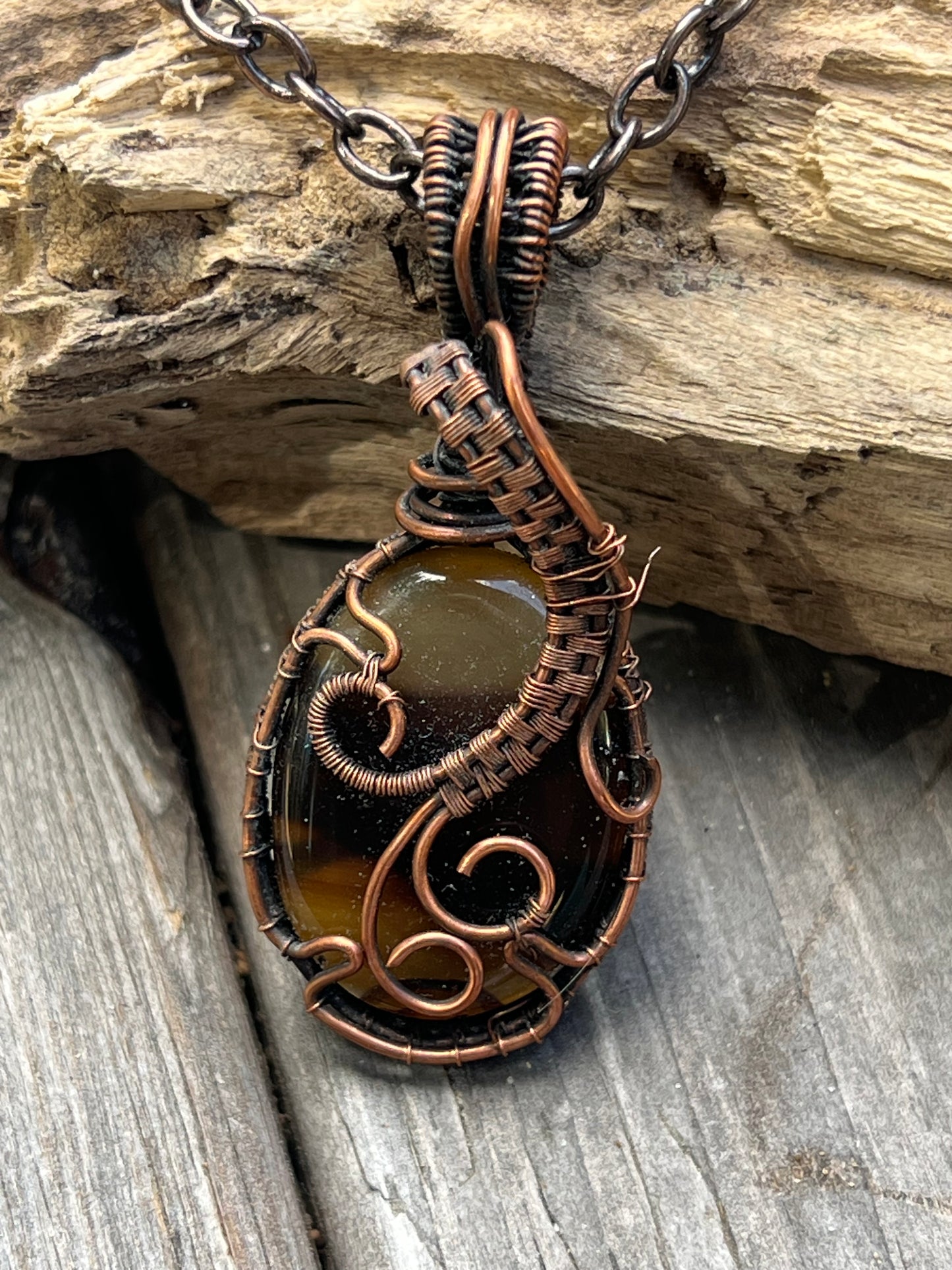 Golden Veil Agate Pendant